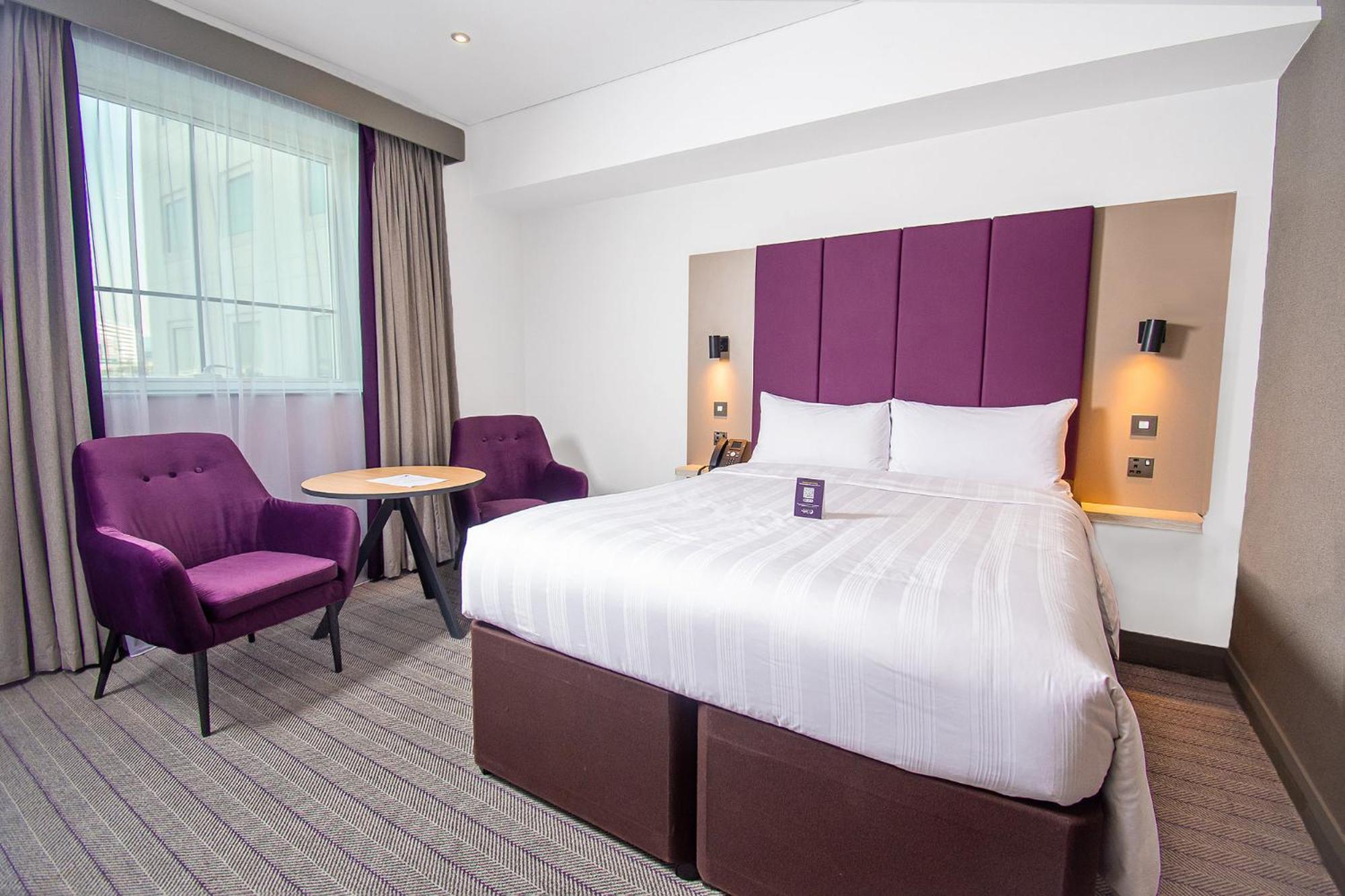Premier Inn Dubai International Airport Exterior foto